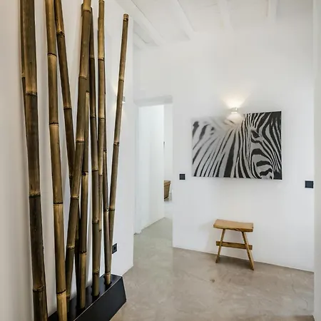 Unique Cycladic With Pool Psarrou